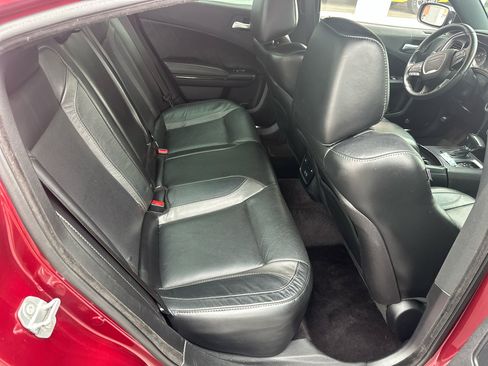 Used 2017 Dodge Charger SXT w/ Plus Group image 7