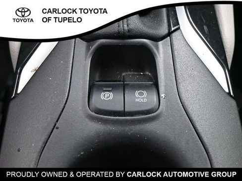 Used 2025 Toyota Corolla Cross L image 16