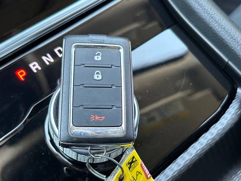 Used 2023 Jeep Grand Cherokee Laredo X AWD/4WD image 25