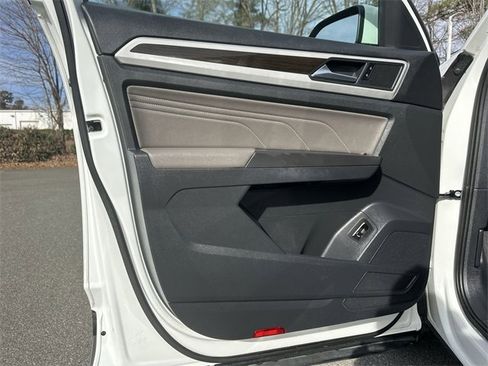 Used 2022 Volkswagen Atlas SE image 13