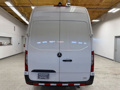 Used 2020 Mercedes-Benz Sprinter 2500 w/ Driver Convenience Package image 6