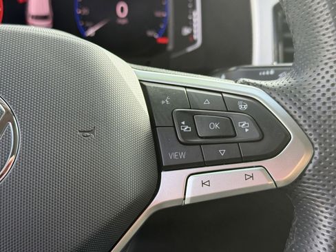 Used 2023 Volkswagen Atlas SEL Premium image 18