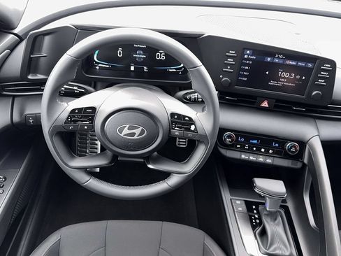 New 2026 Hyundai Elantra Sport FWD image 25