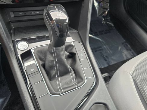 Certified 2023 Volkswagen Taos S FWD image 19