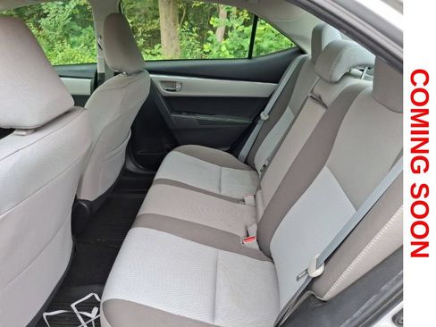 Used 2018 Toyota Corolla LE FWD image 9