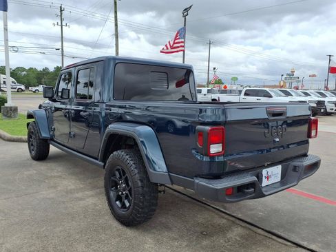 Used 2025 Jeep Gladiator Sport AWD/4WD image 7