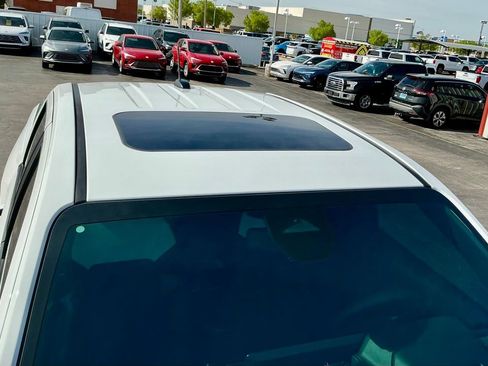 Used 2024 GMC Canyon AT4X image 12