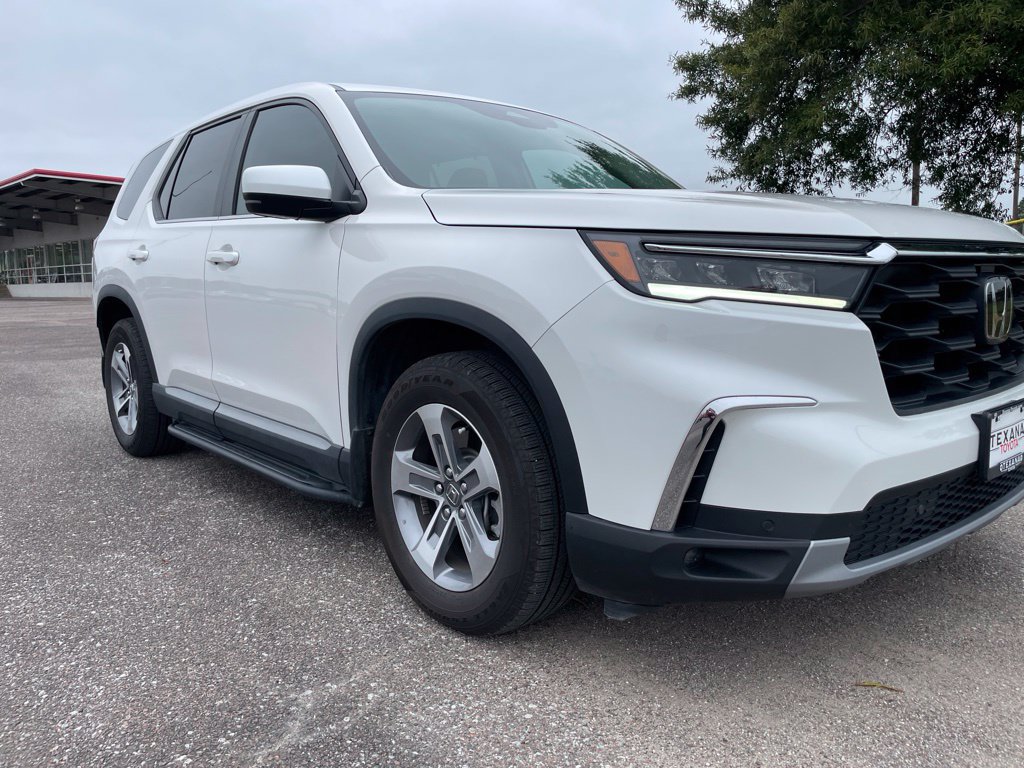 Used 2025 Honda Pilot EX-L image 9