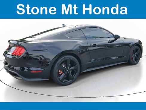 Used 2022 Ford Mustang GT Premium w/ Black Accent Package RWD image 6
