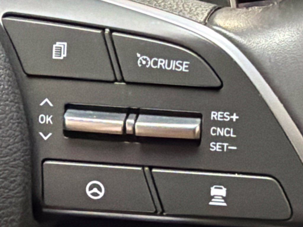 Used 2023 Hyundai Sonata Limited w/ Cargo Package FWD image 20