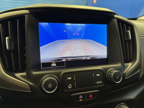 Used 2023 GMC Terrain AT4 image 20