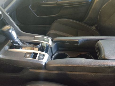 Used 2020 Honda Civic Sport image 26
