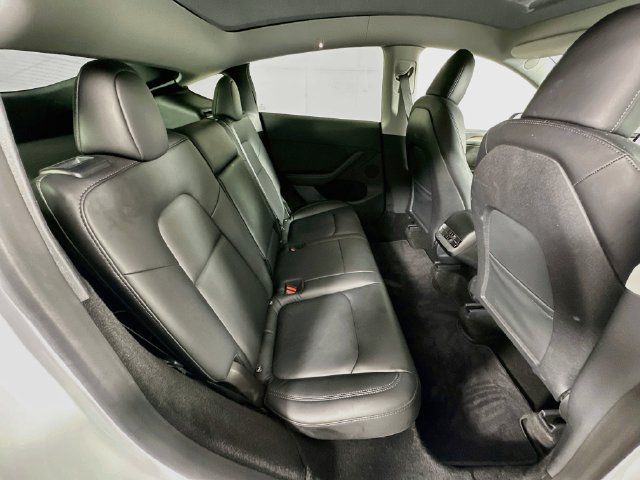 Used 2023 Tesla Model Y Long Range AWD/4WD image 22