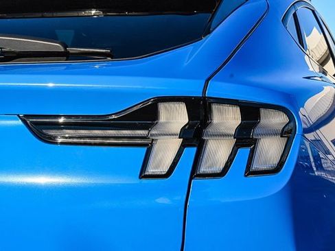 Used 2023 Ford Mustang Mach-E Premium image 9