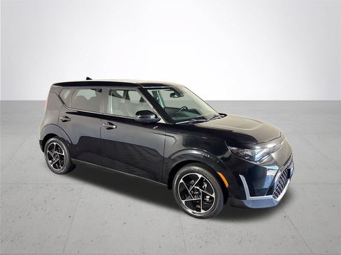 Certified 2023 Kia Soul EX FWD image 5