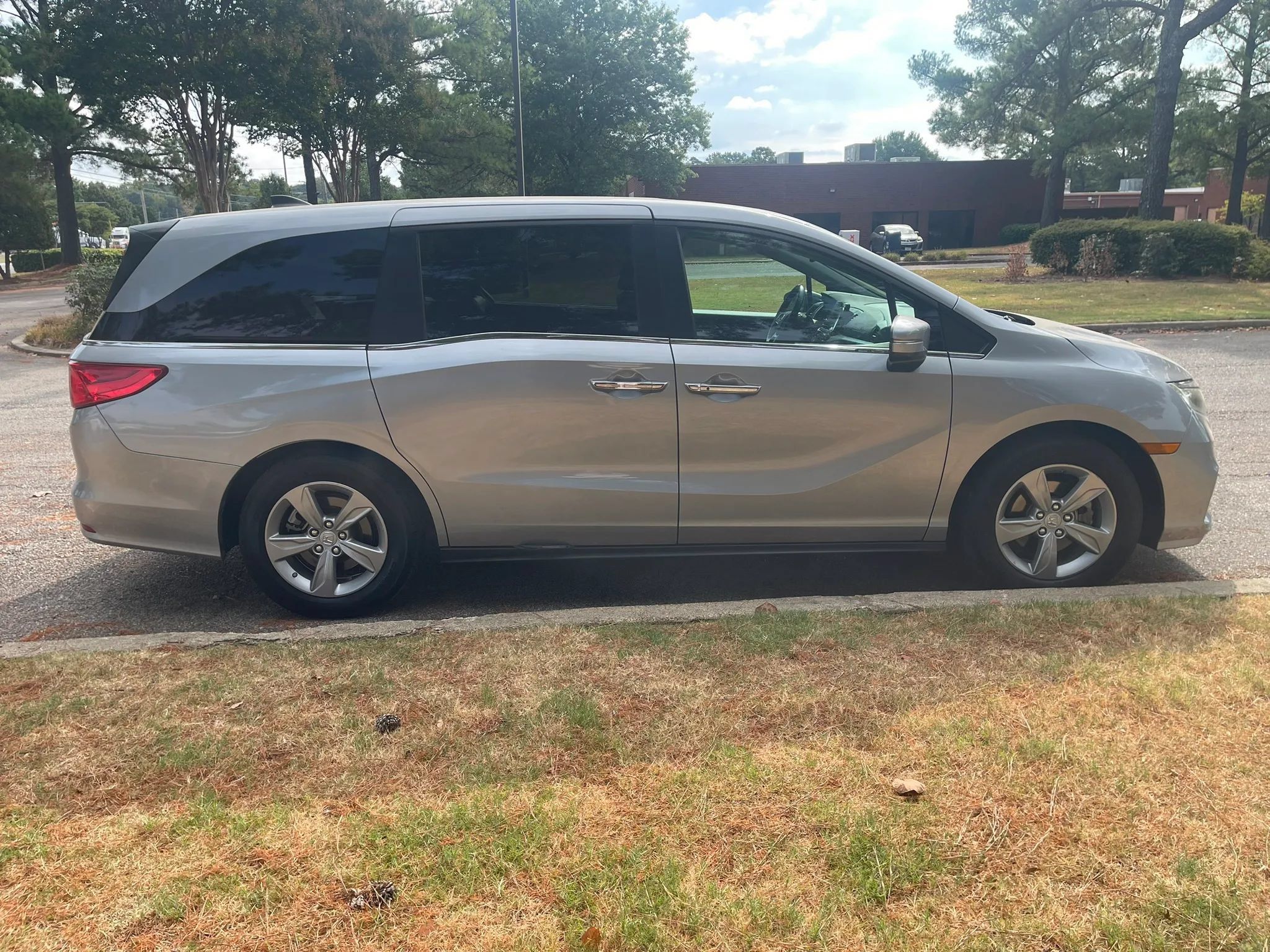 Used 2018 Honda Odyssey EX-L image 6