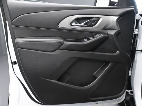 Used 2023 Chevrolet Traverse LT image 26