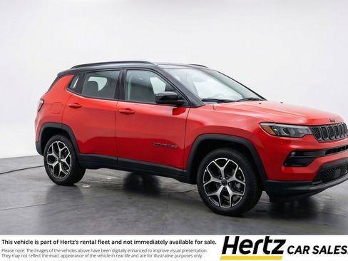 Used 2025 Jeep Compass Limited image 1