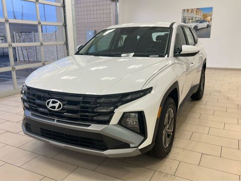 New 2026 Hyundai Tucson Blue SE AWD/4WD image 2