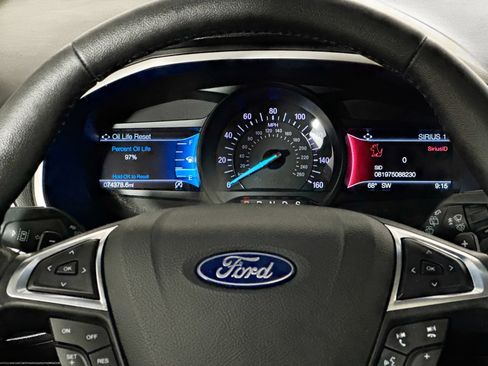 Used 2019 Ford Edge SEL w/ Equipment Group 201A AWD/4WD image 38