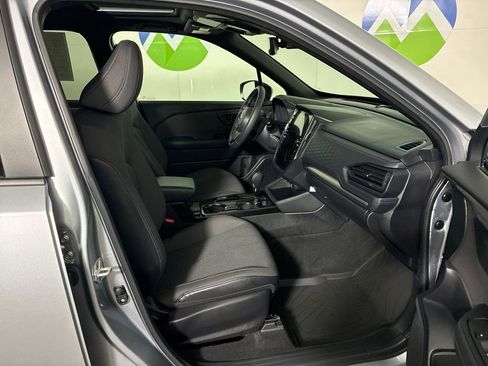 Used 2026 Subaru Forester Premium AWD/4WD image 32