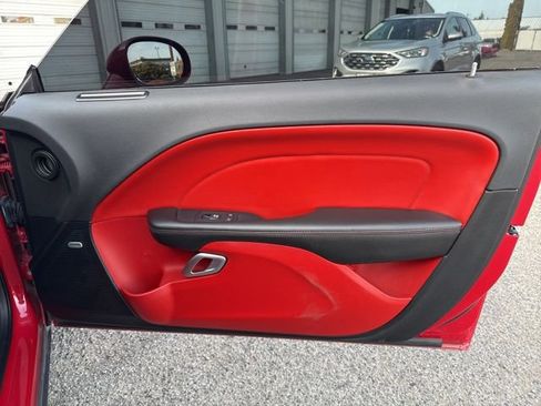 Used 2015 Dodge Challenger R/T Plus RWD image 11