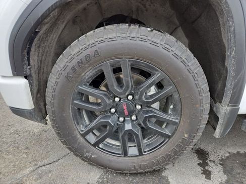 Used 2023 GMC Sierra 1500 Elevation image 9