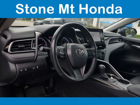 Used 2023 Toyota Camry SE w/ Convenience Package FWD image 16