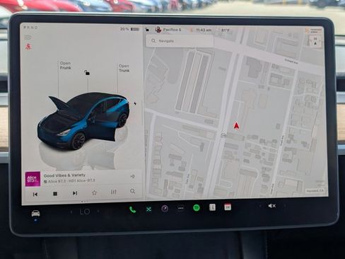 Used 2023 Tesla Model Y Long Range AWD/4WD image 13