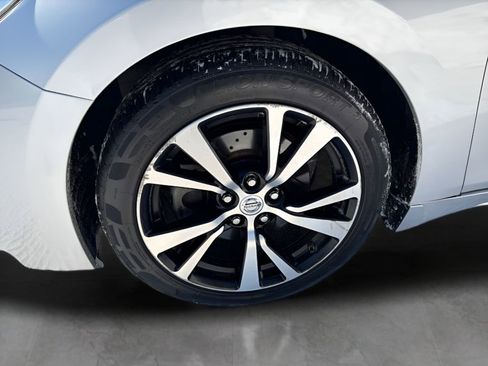 Used 2018 Nissan Maxima 3.5 SV image 9