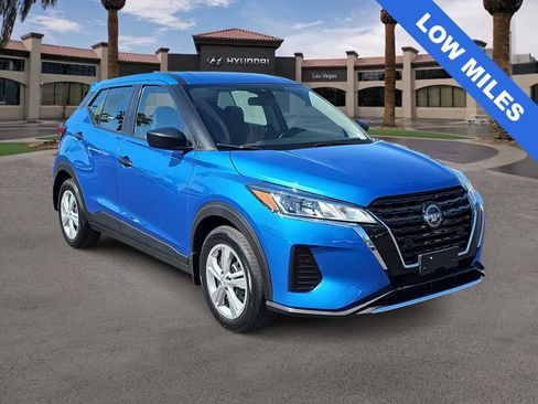 Used 2024 Nissan Kicks S w/ Interior Electronics Package FWD image 2