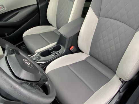 Certified 2024 Toyota Corolla LE image 27