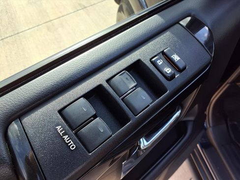 Used 2022 Toyota 4Runner TRD Off-Road image 22