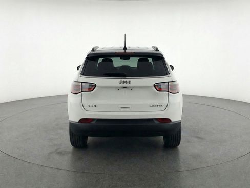 Used 2025 Jeep Compass Limited image 7