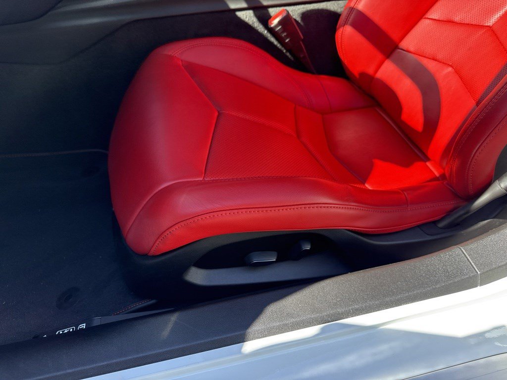 Used 2022 Chevrolet Corvette Stingray Convertible w/ 1LT RWD image 21