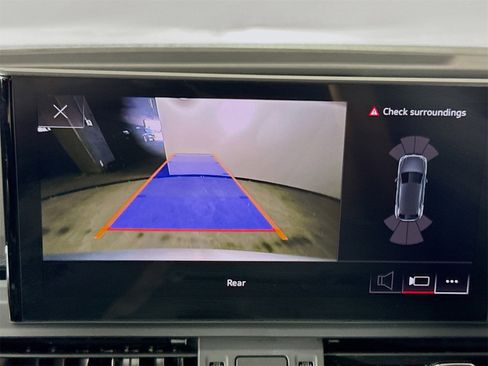 Certified 2025 Audi Q5 2.0T Premium image 13