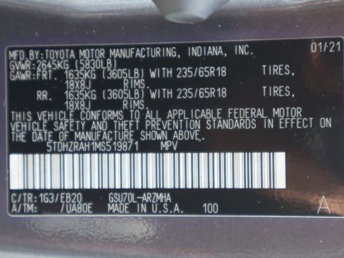 Used 2021 Toyota Highlander XLE FWD image 29