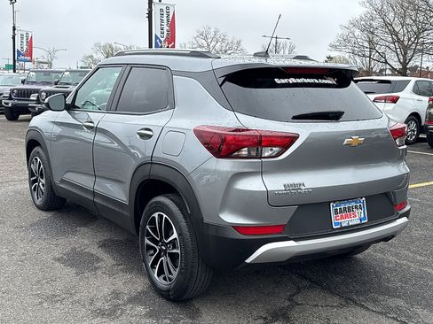 Used 2025 Chevrolet TrailBlazer LT image 4