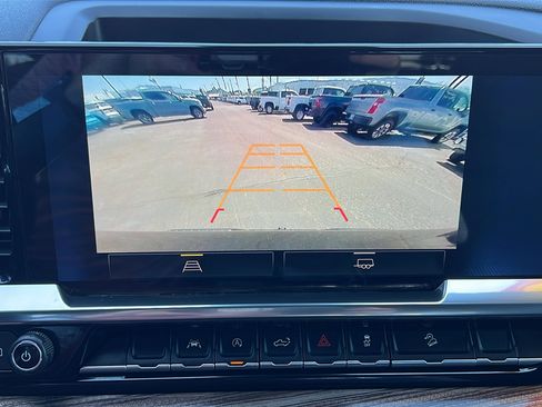 Used 2023 Chevrolet Silverado 1500 RST w/ Z71 Off-Road Package image 21