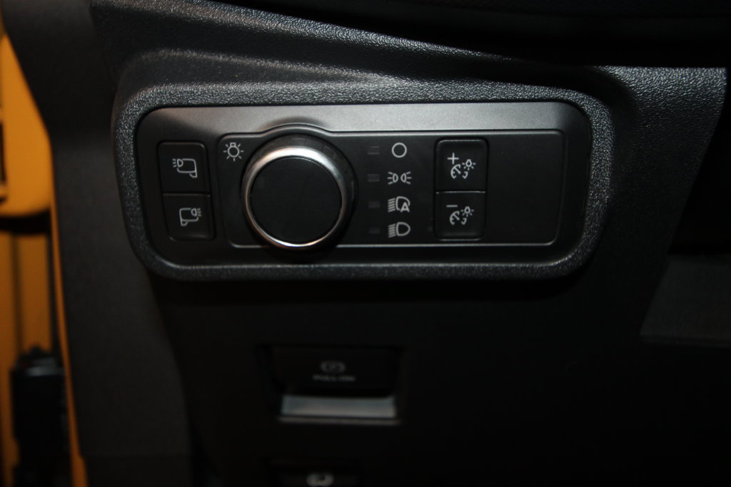 Used 2021 Ford Bronco First Edition AWD/4WD image 9