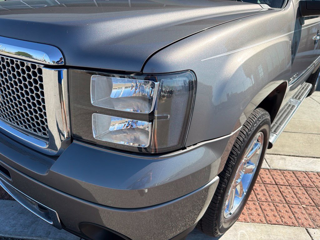Used 2012 GMC Sierra 1500 Denali AWD/4WD image 12