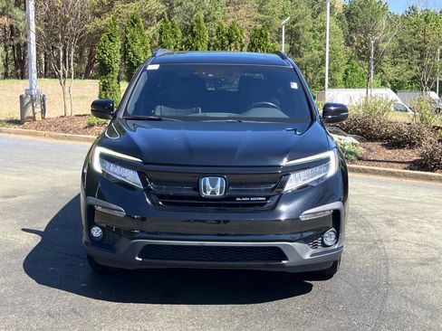 Used 2022 Honda Pilot Black Edition image 3