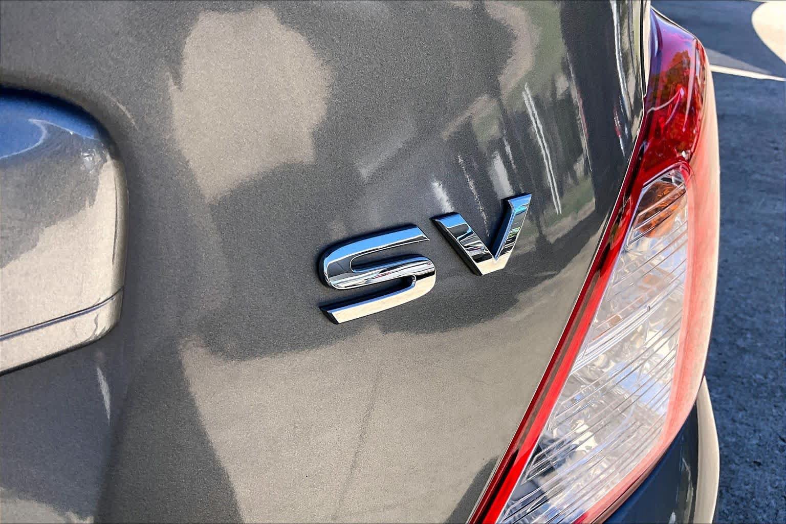 Used 2016 Nissan Versa SV FWD image 10