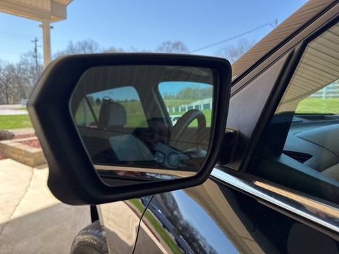 Used 2024 Chevrolet Equinox LT AWD/4WD image 35