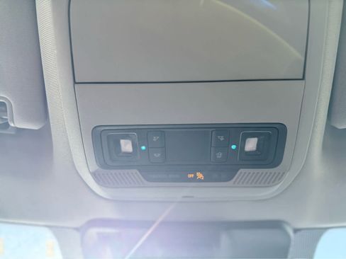 Used 2023 Ford F150 XLT image 29