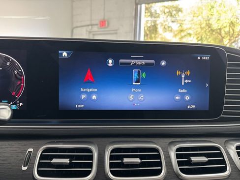 Used 2026 Mercedes-Benz GLS 450 4MATIC image 35