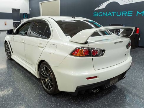 Used 2011 Mitsubishi Lancer Evolution GSR image 7