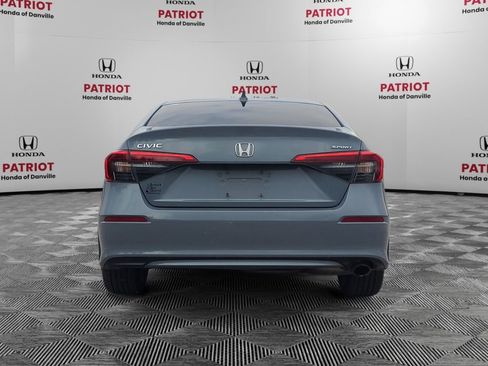 Used 2024 Honda Civic Sport image 4