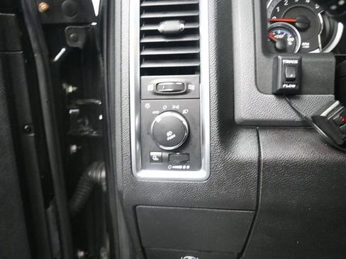 Used 2014 RAM 3500 Big Horn w/ Black Appearance Group image 21