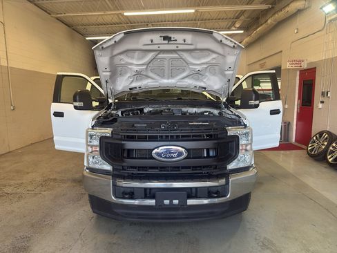 Used 2022 Ford F350 XL w/ Power Equipment Group image 8